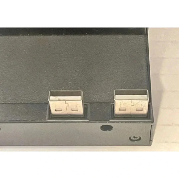 Nyko PS4 Modular Dual Charge Station 83217-P37 - Picture 4 of 5